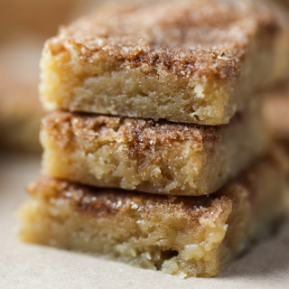 Cinnamon Sugar Blondies