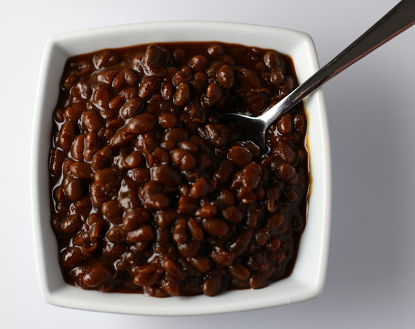 Slow Cooker Vegetarian Boston Baked Beans