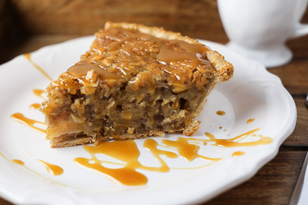 Caramel Apple Crumble Pie