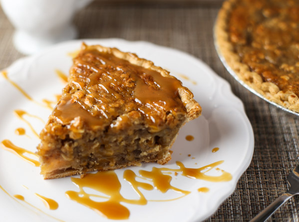 Caramel Apple Crumble Pie