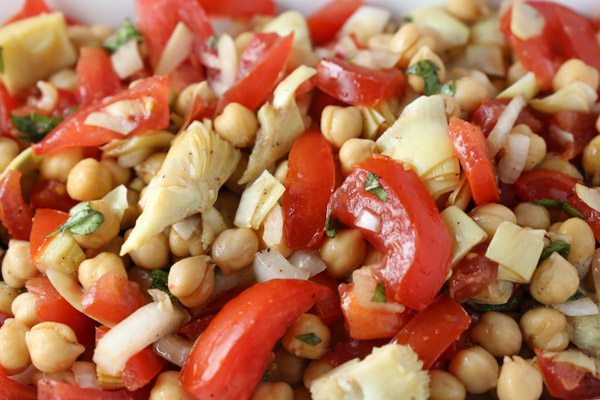 Chickpea,Tomato, Onion and Artichoke Salad