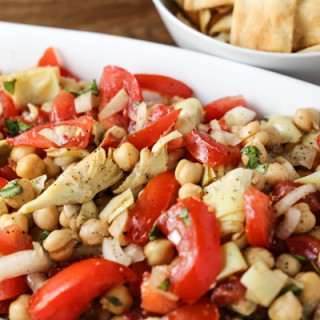 Chickpea,Tomato, Onion and Artichoke Salad