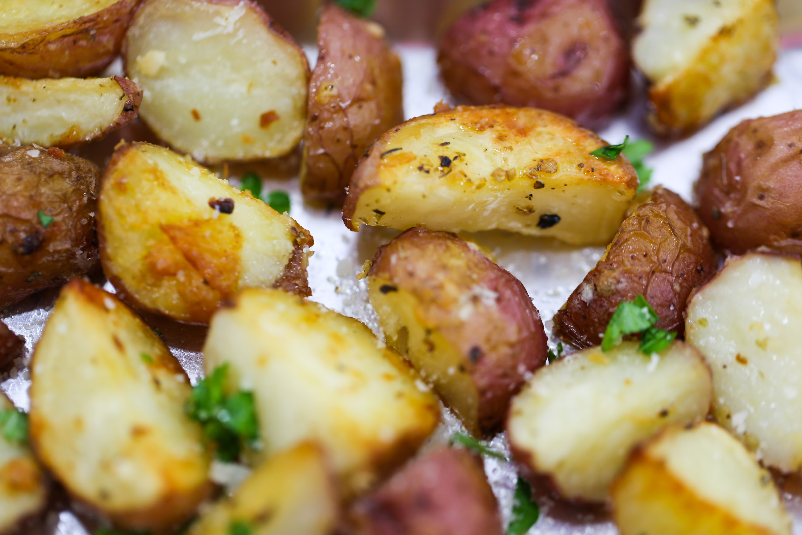 Garlic Parmesan Roasted Potatoes