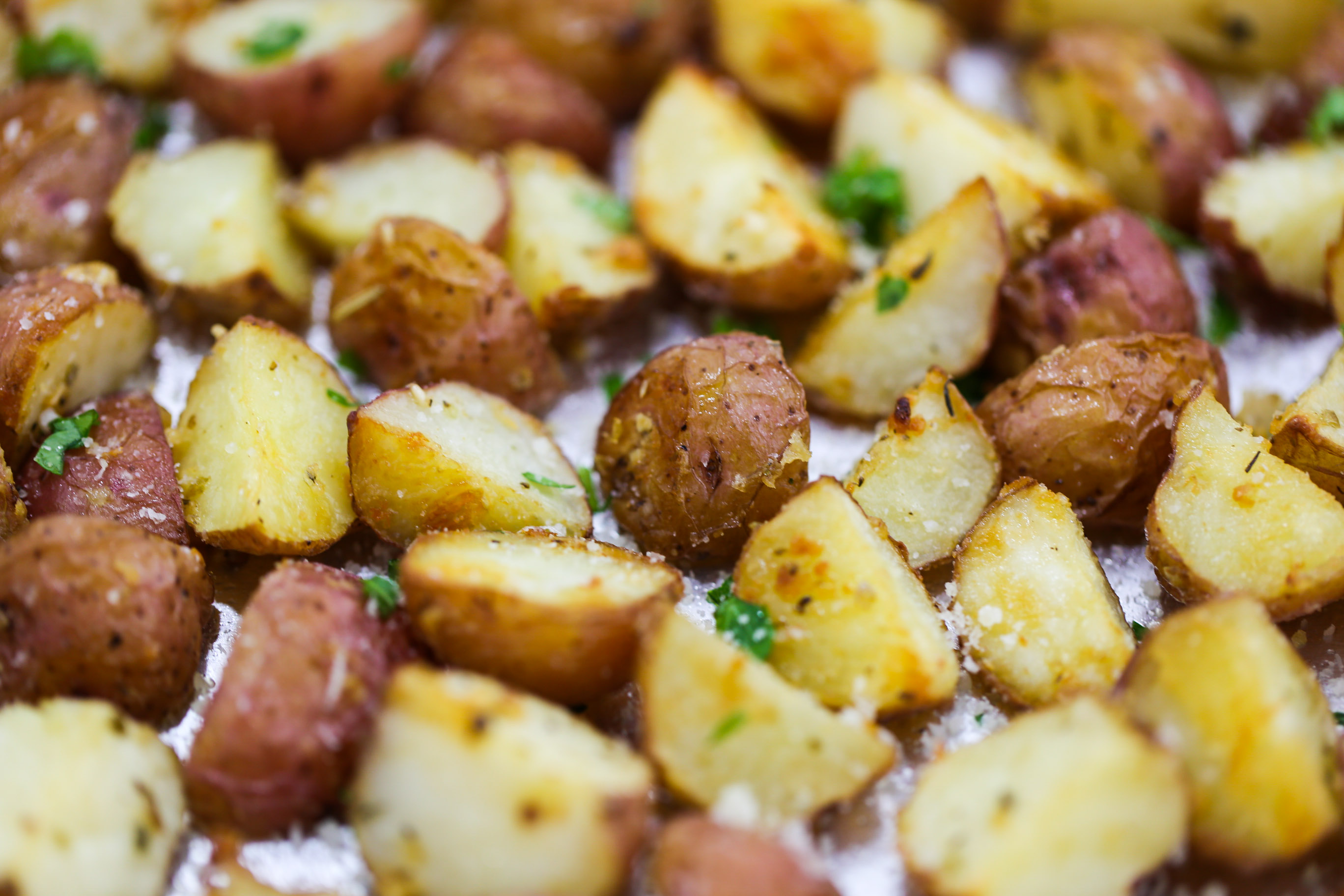 Garlic Parmesan Roasted Potatoes