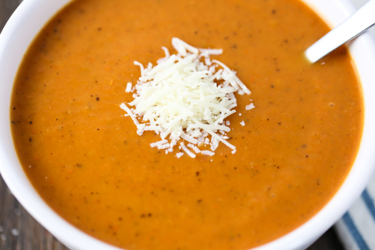 Slow Cooker Roasted Tomato Bisque