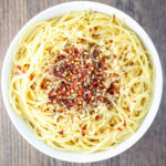 Simple & Spicy Garlic Spaghetti
