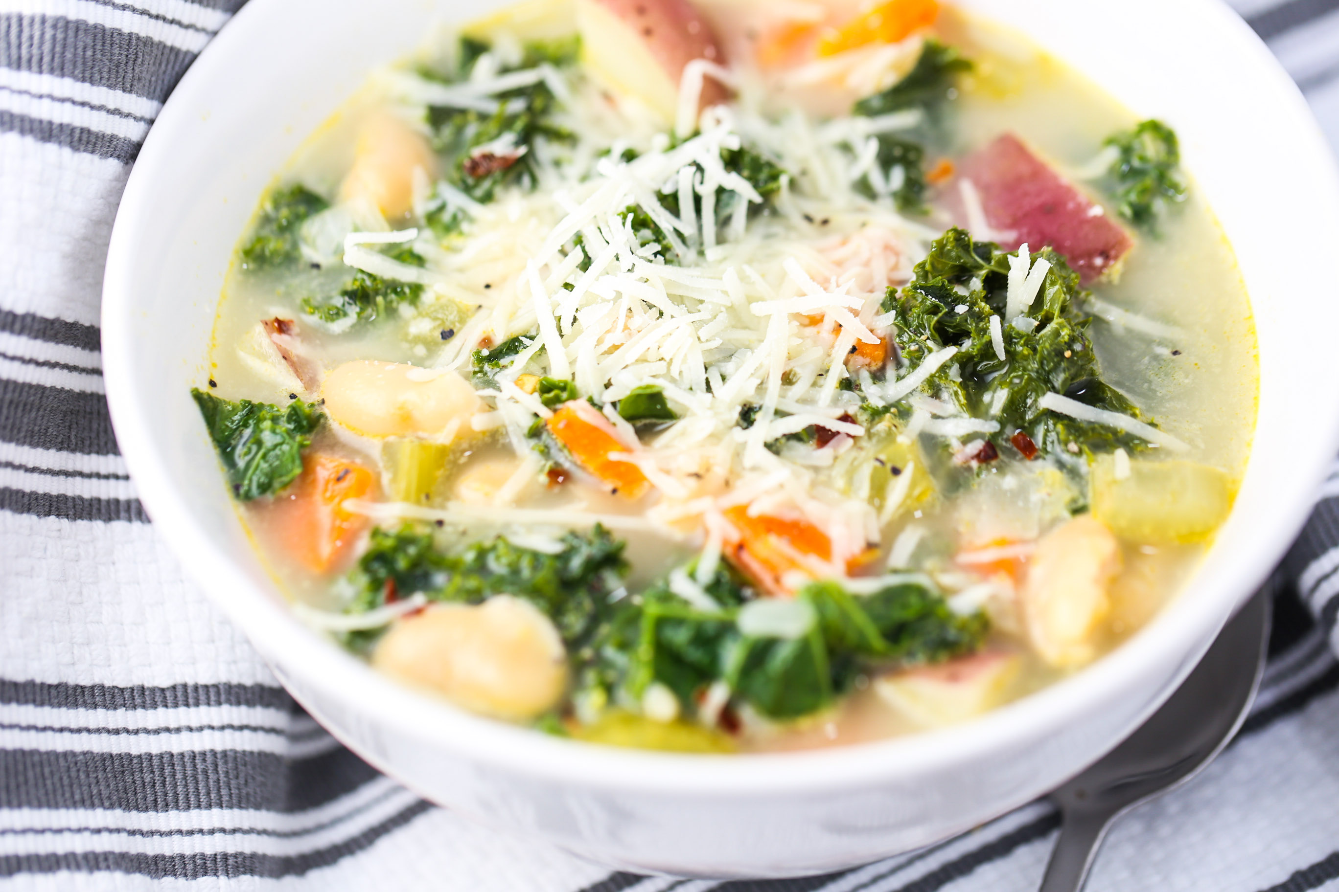 Veggie Bean Kale Soup