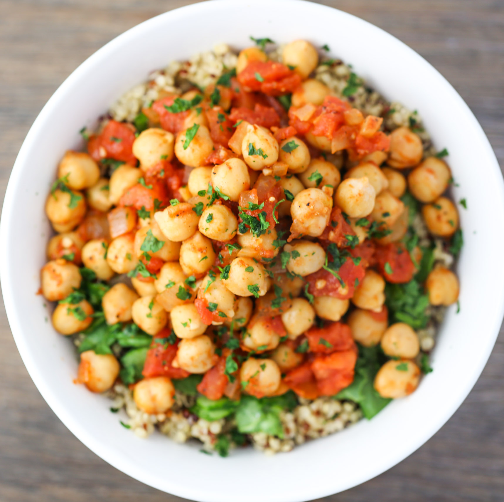 Chickpea and Quinoa Bowls - Tabs & Tidbits